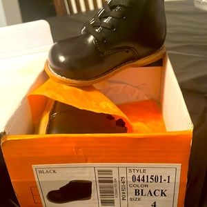 Baby First Walking Shoe! Never worn! Brand new!
